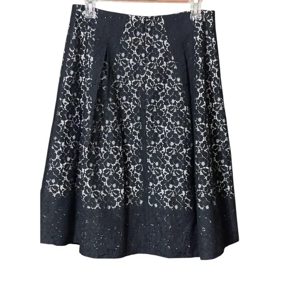 TALBOTS ELEGANT BLACK LACE A LINE SKIRT SZ 4 - Picture 2 of 10
